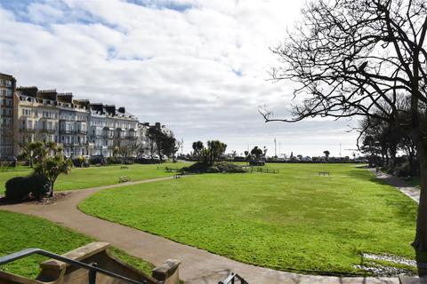 1 bedroom flat for sale, Terrace Road, St. Leonards-On-Sea