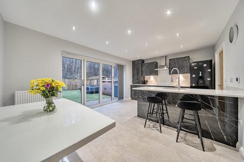 3 bedroom semi-detached house for sale, Creek View, Wheatley, Halifax