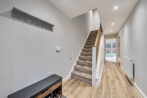 3 bedroom semi-detached house for sale, Creek View, Wheatley, Halifax