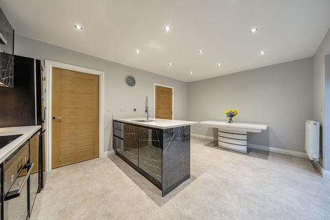 3 bedroom semi-detached house for sale, Creek View, Wheatley, Halifax