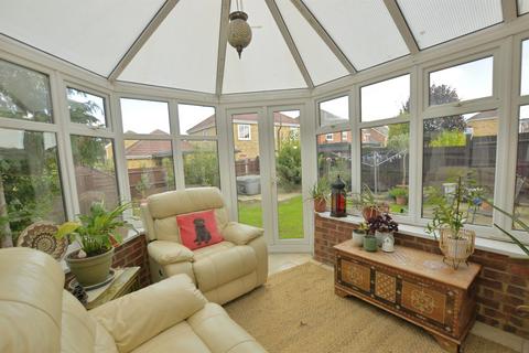 4 bedroom detached house for sale, Chestnut Lane, Kingsnorth, Ashford