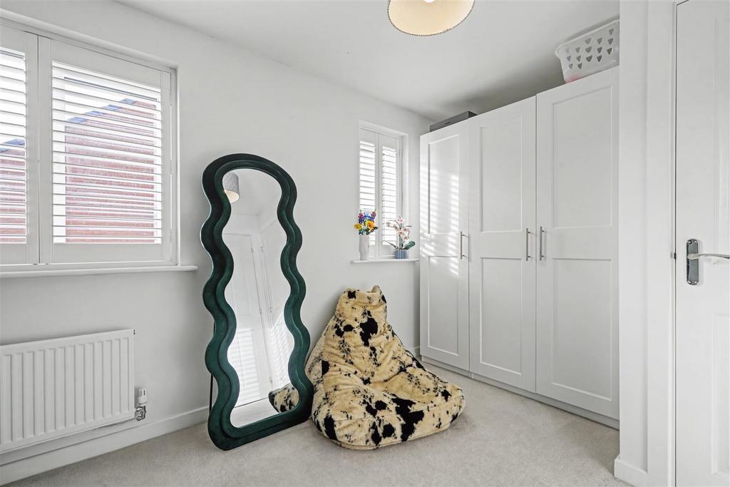 Bedroom 2 2.jpeg