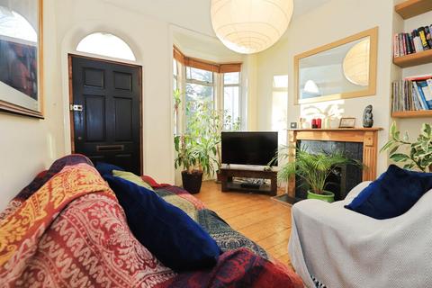 3 bedroom terraced house for sale, Woodfield Crescent, Kidderminster