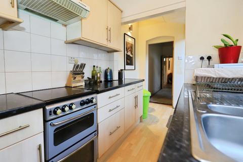 3 bedroom terraced house for sale, Woodfield Crescent, Kidderminster