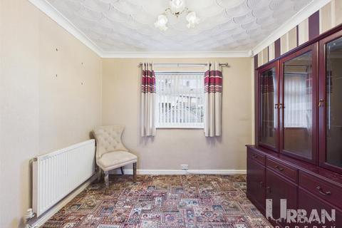 3 bedroom end of terrace house for sale, Bakewell Close, Hull