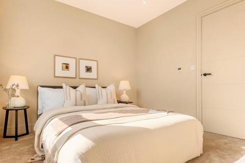 3 bedroom apartment for sale, Bicknell Way, London SW17