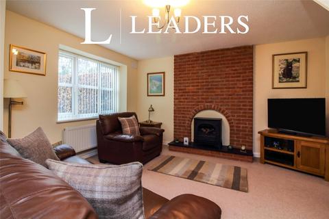 undefined, Peterborough Close, WR5