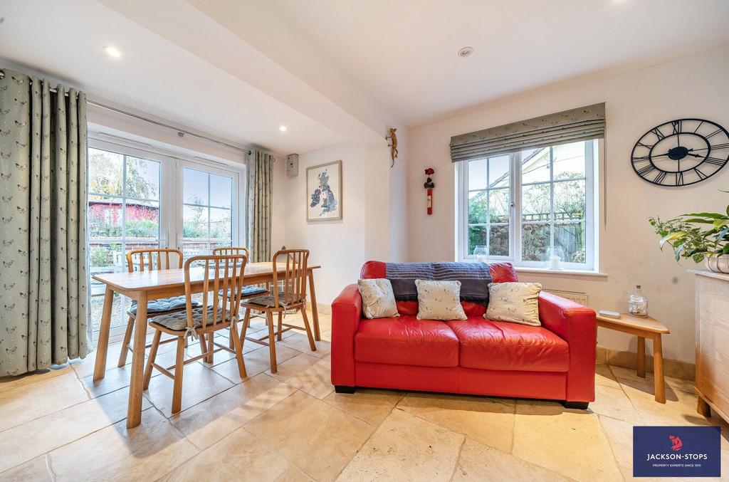 Breakfast Room