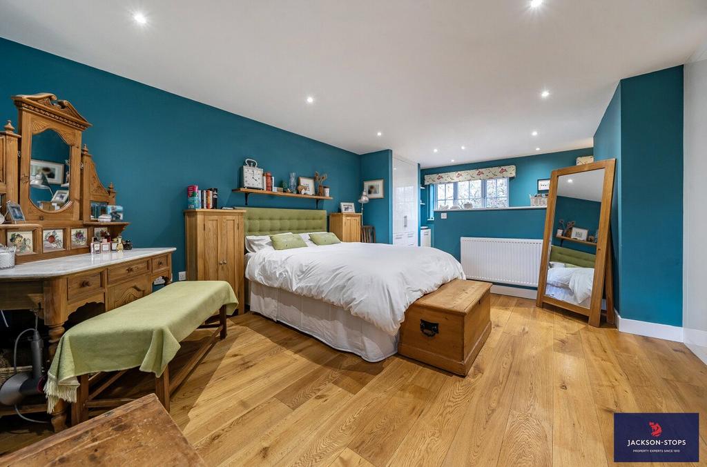Principal Bedroom