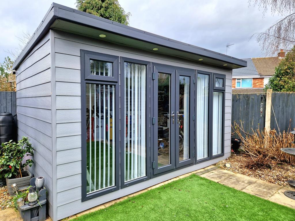 Garden room
