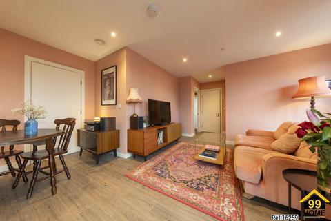 2 bedroom apartment for sale, Headwater Point, London, E3