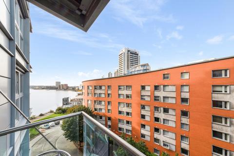 New Providence Wharf, E14