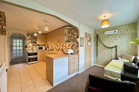 3 bedroom semi-detached house for sale, Hanbury Close, Halesowen