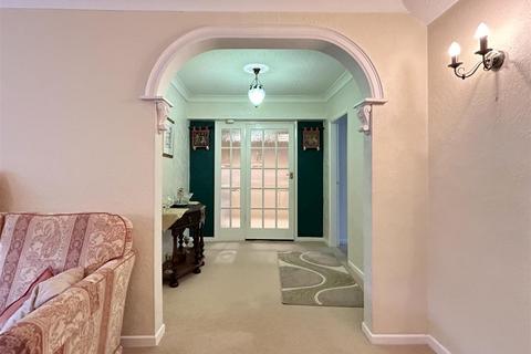 3 bedroom semi-detached house for sale, Hanbury Close, Halesowen