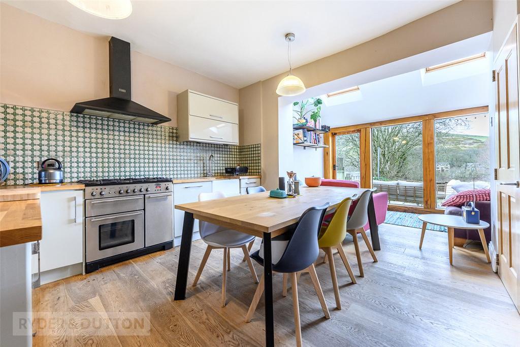 Kitchen Family Room