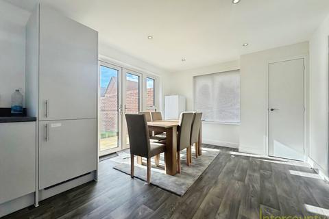 4 bedroom detached house to rent, Baldwin Way, Hertfordshire CM23