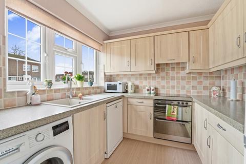 undefined, Shaftesbury Crescent, Staines-upon-Thames, TW18