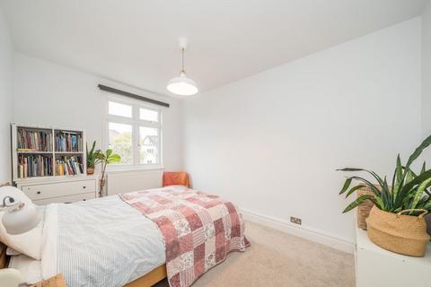 4 bedroom terraced house for sale, Highfield Road, Isleworth TW7