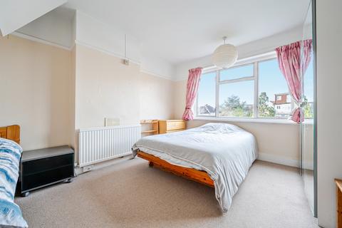 undefined, Belmont Avenue, Barnet