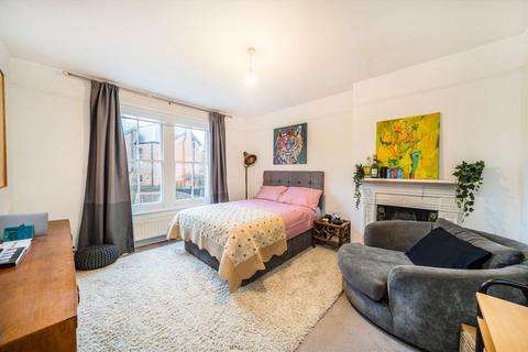 4 bedroom terraced house for sale, Rosebery Road, London N10