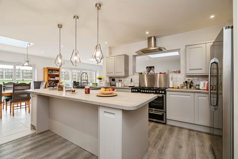 5 bedroom detached bungalow for sale, Burgh Road, Gorleston, Great Yarmouth