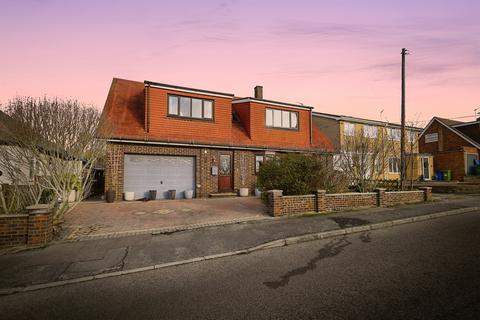 4 bedroom detached house for sale, Nelson Avenue, Minster On Sea, Sheerness