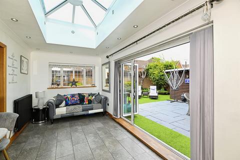 4 bedroom detached house for sale, Anatase Close, Sittingbourne