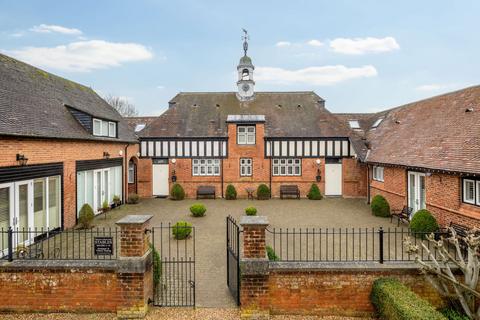 undefined, Leighton Road, Aylesbury HP22