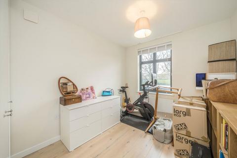 2 bedroom flat to rent, Alleyn Park, London SE21