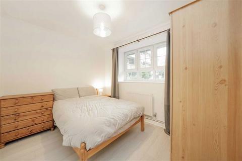 2 bedroom flat for sale, Falmouth Road, London SE1