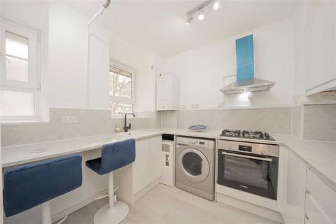 2 bedroom flat for sale, Falmouth Road, London SE1