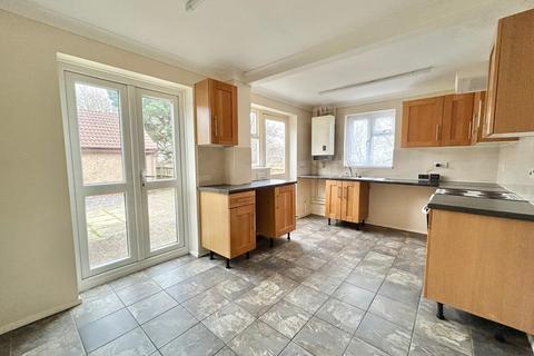 3 bedroom end of terrace house for sale, School Place, Bexhill-On-Sea