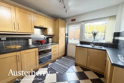 3 bedroom semi-detached house for sale, Souldern Way, Stoke-On-Trent ST3