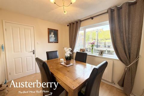 3 bedroom semi-detached house for sale, Souldern Way, Stoke-On-Trent ST3