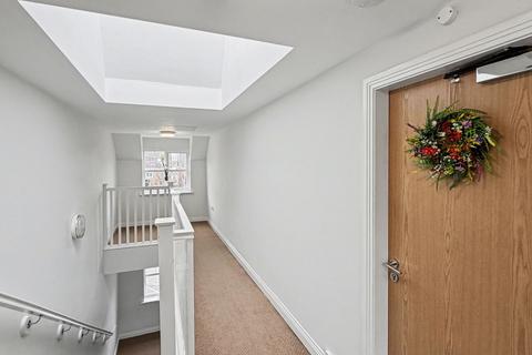 2 bedroom apartment for sale, Iona Crescent, Widnes