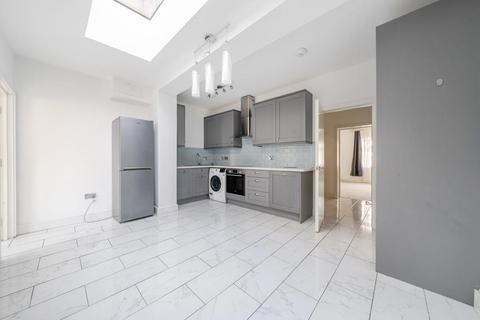 2 bedroom maisonette for sale, Stanwell Road,  Ashford,  TW15