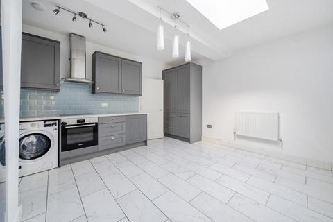 2 bedroom maisonette for sale, Stanwell Road,  Ashford,  TW15