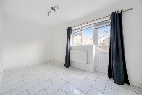 2 bedroom maisonette for sale, Stanwell Road,  Ashford,  TW15