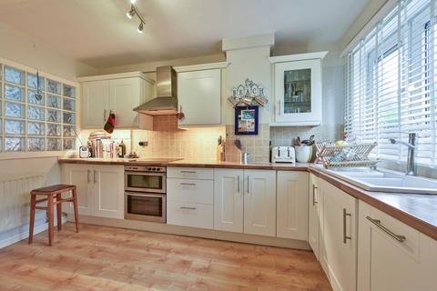 undefined, Windlesham Grove, Southfields, London, SW19