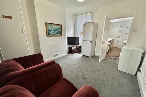 3 bedroom house to rent, North Gate, NOTTINGHAM