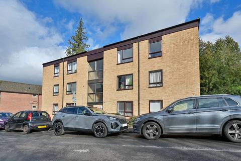 2 bedroom flat for sale, Grandfield Avenue, Watford, WD17