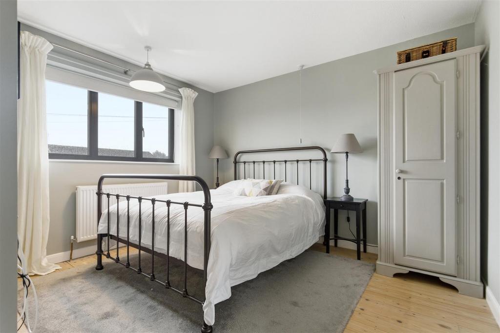 12 Gorse Road 32.jpg
