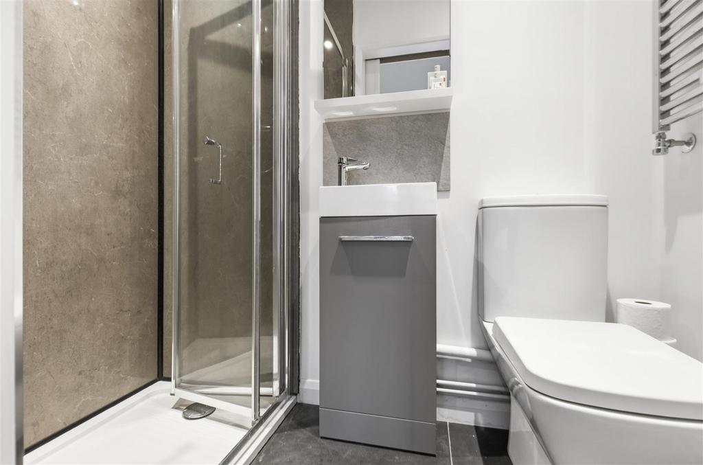 12 Gorse Road 38.jpg