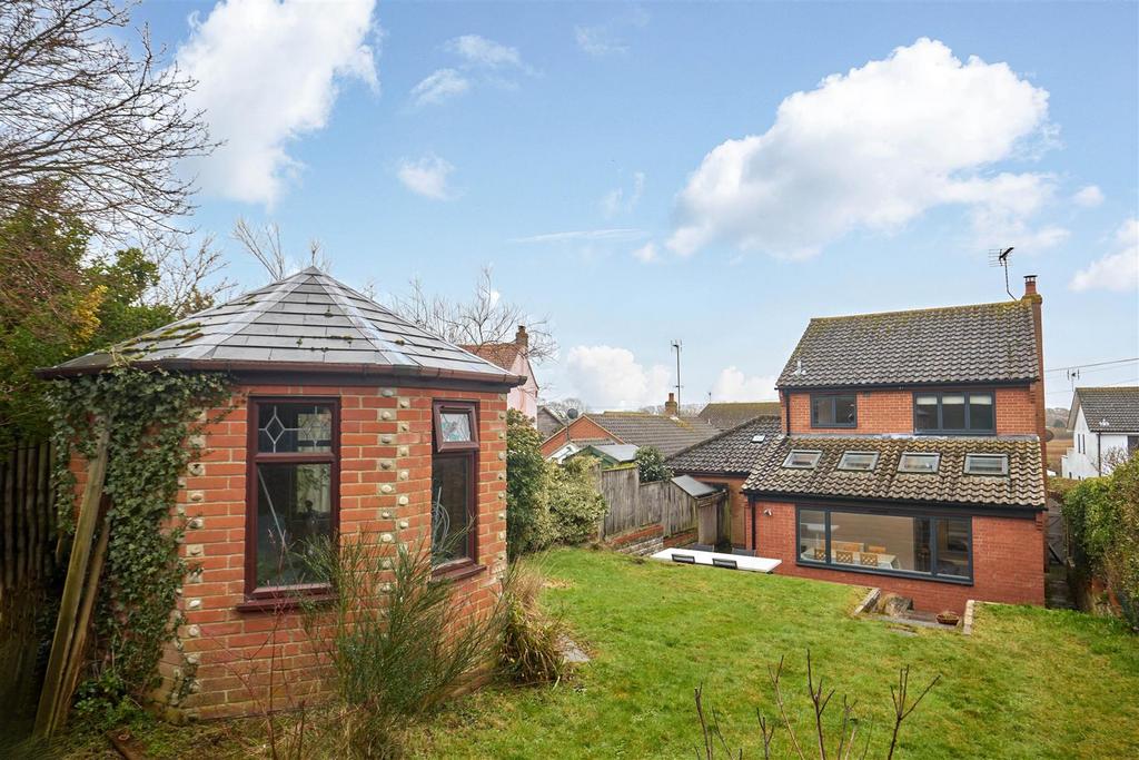 12 Gorse Road 41.jpg