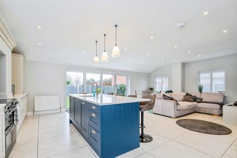 4 bedroom detached house for sale, Madeira Avenue, Bognor Regis