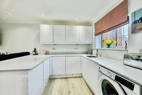 2 bedroom end of terrace house for sale, Brewers Field, Kent DA2