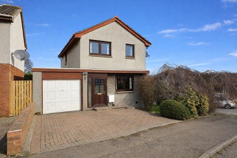 Struan Place, Fife KY11