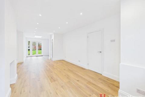 undefined, Warren Drive, Hornchurch