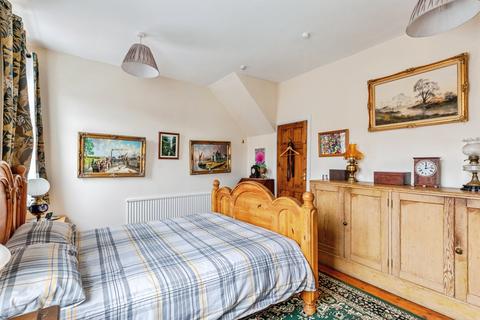 4 bedroom end of terrace house for sale, Tennyson Road, Kettering