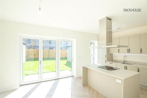 3 bedroom semi-detached house for sale, Swindon Road, Highworth, Swindon